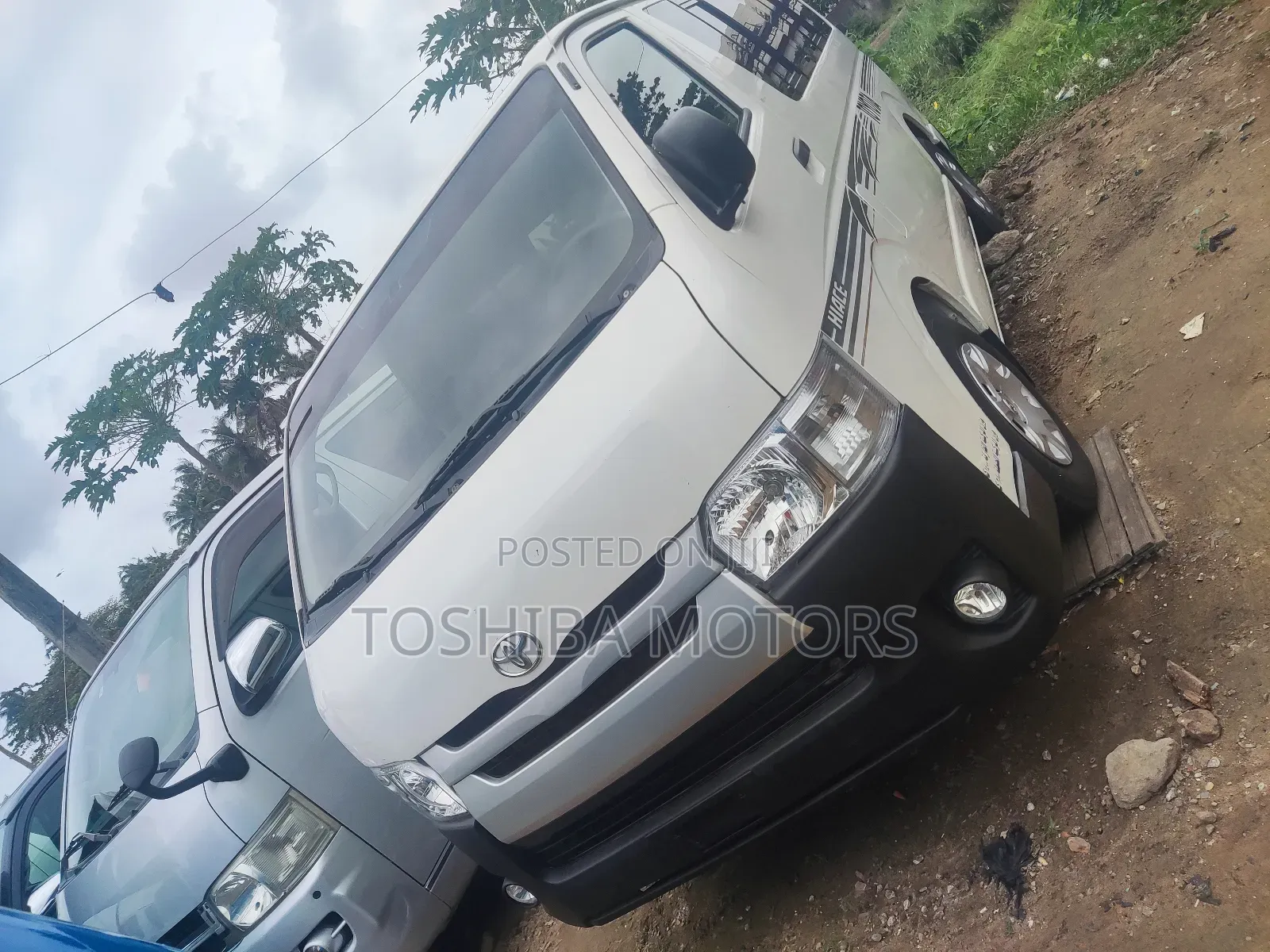 Toyota HiAce 2014 White