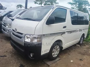 Toyota HiAce 2014 White