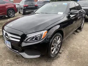 Mercedes-Benz C300 Base AWD 4Matic Sedan (2.0L 4cyl 7A) 2015 Black