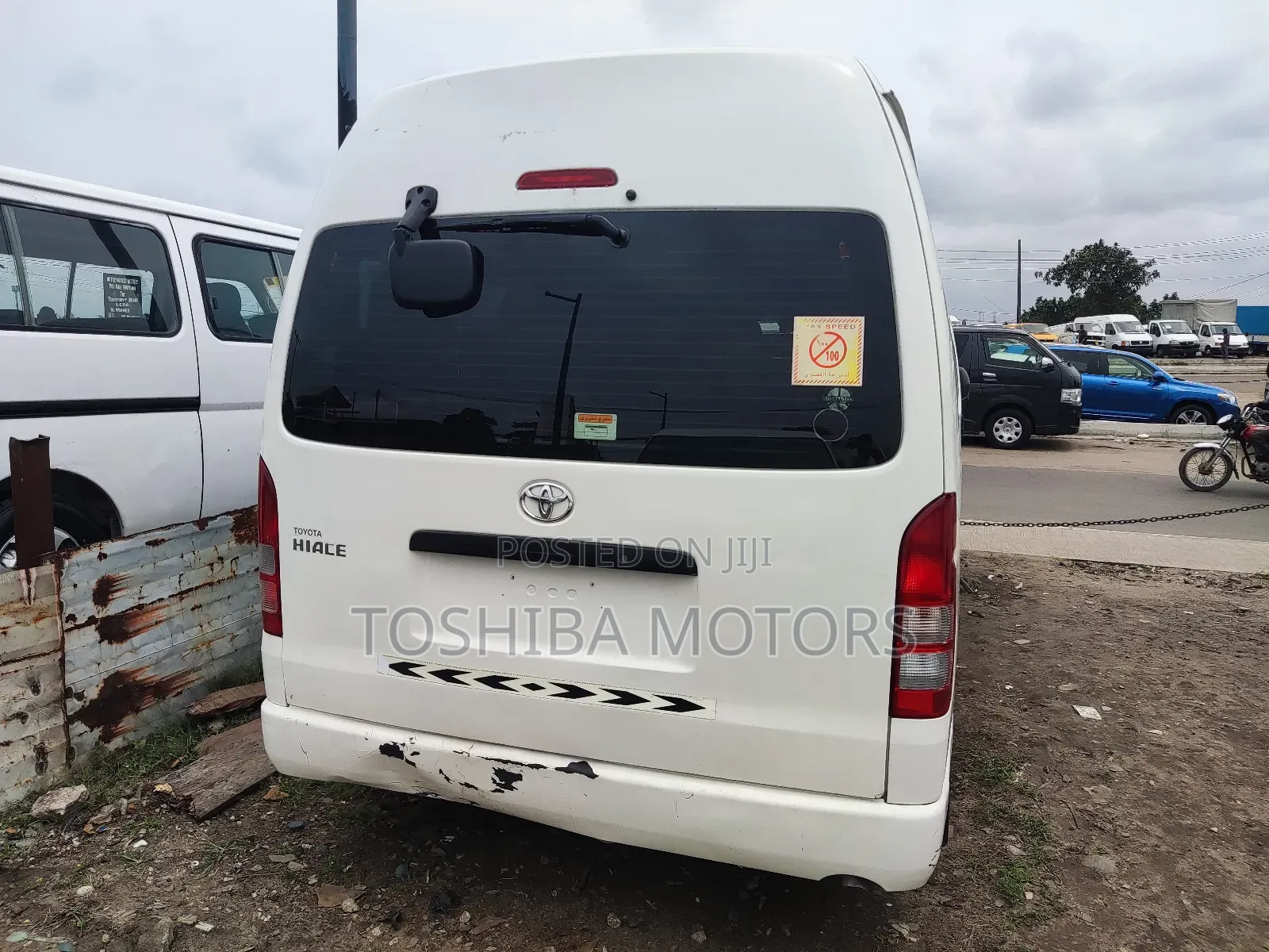 Toyota HiAce 2017 White