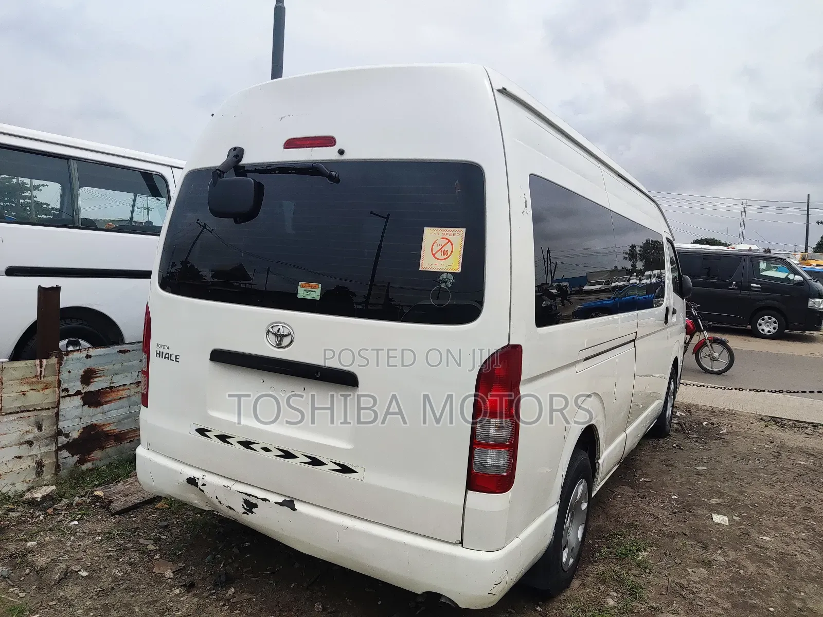 Toyota HiAce 2017 White