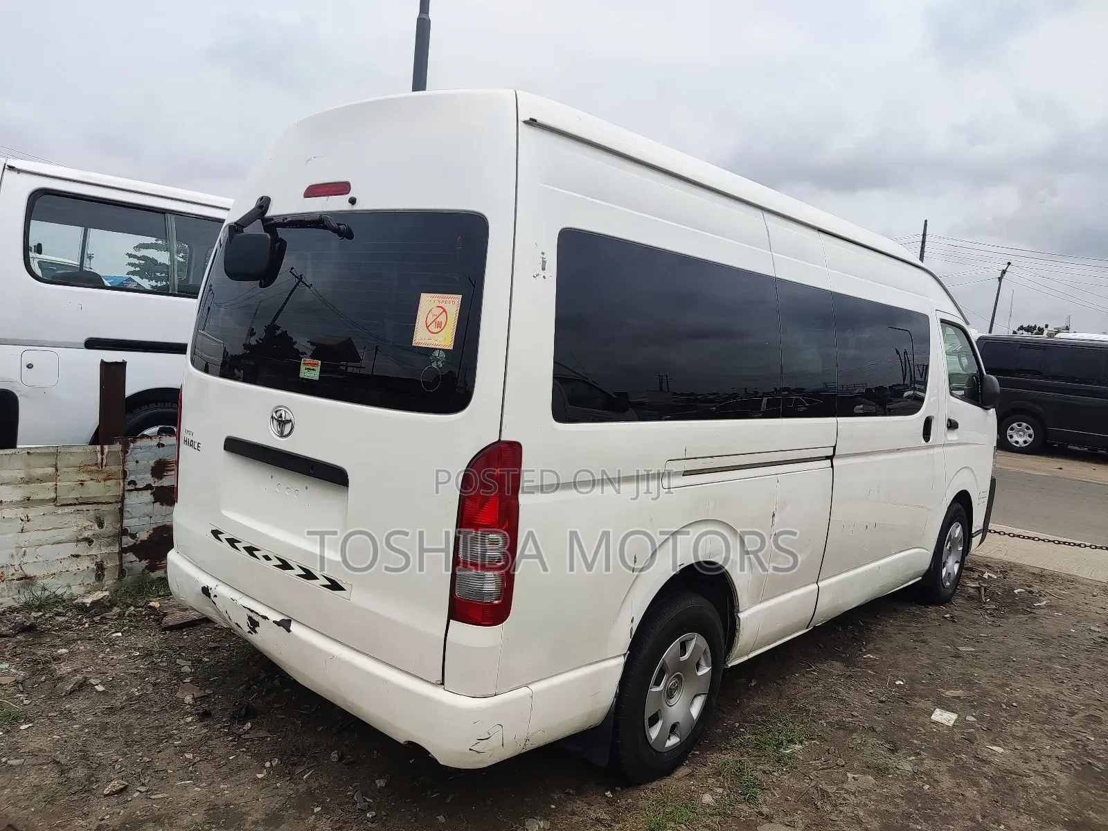 Toyota HiAce 2017 White