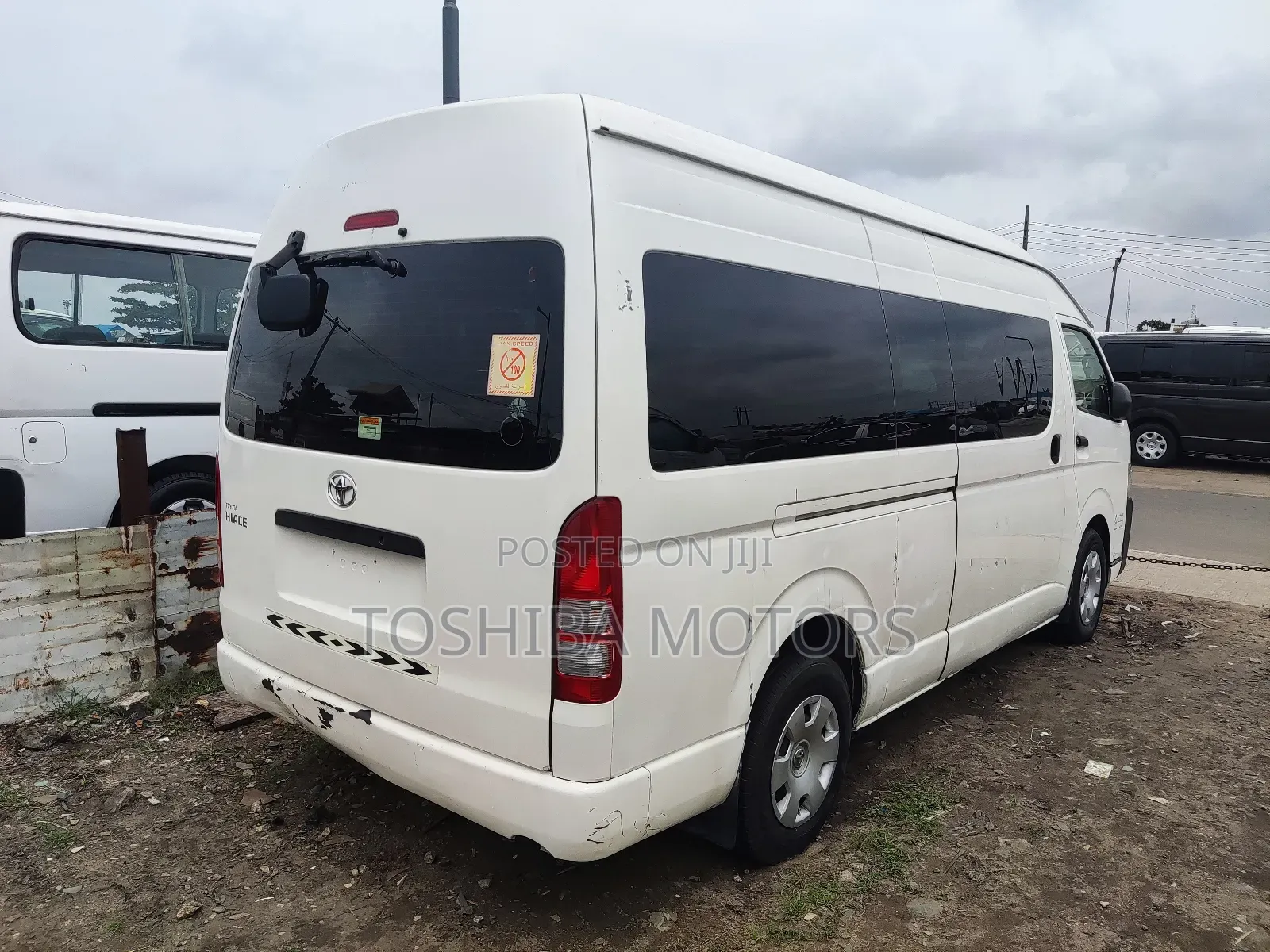 Toyota HiAce 2017 White