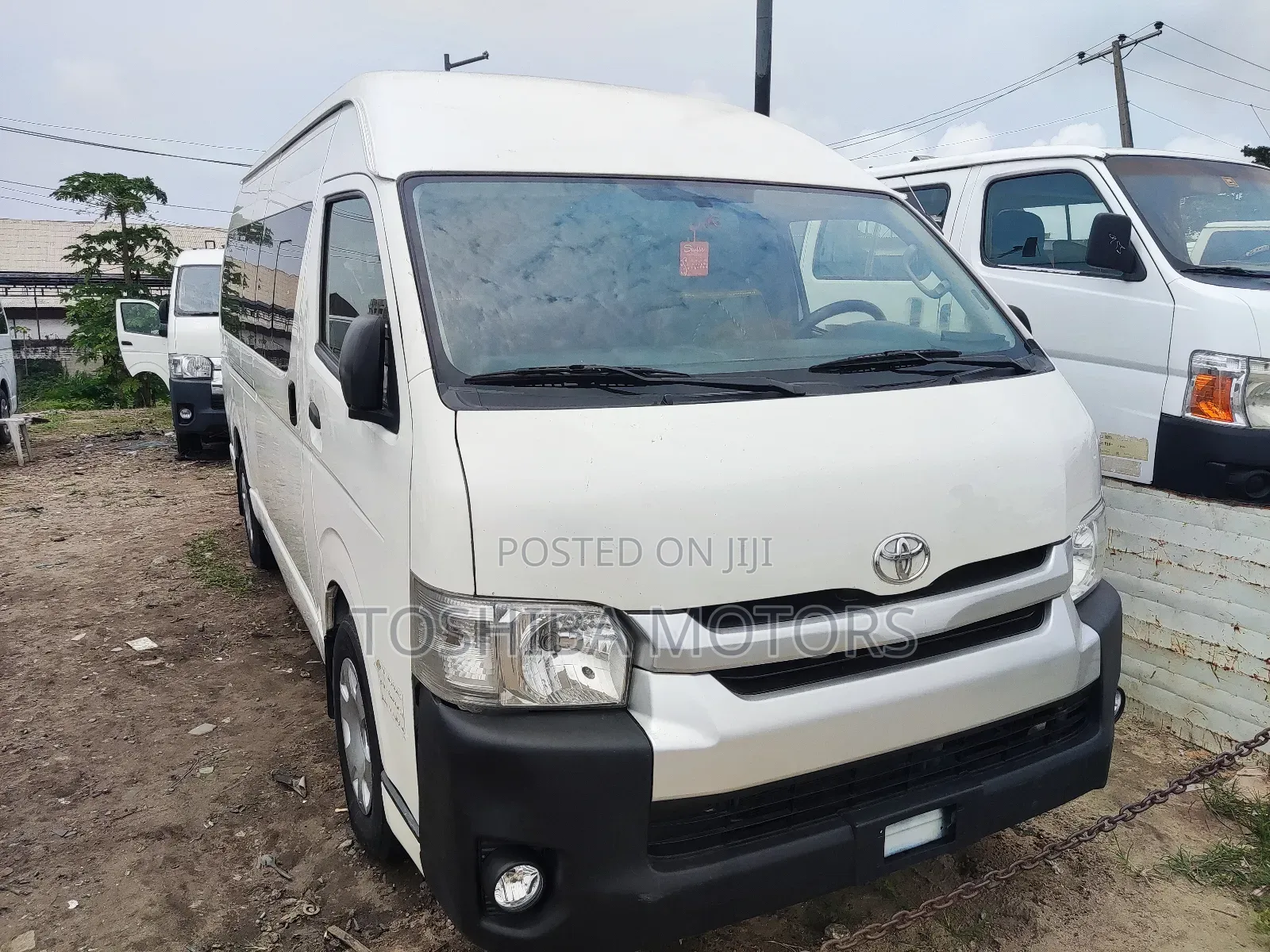 Toyota HiAce 2017 White