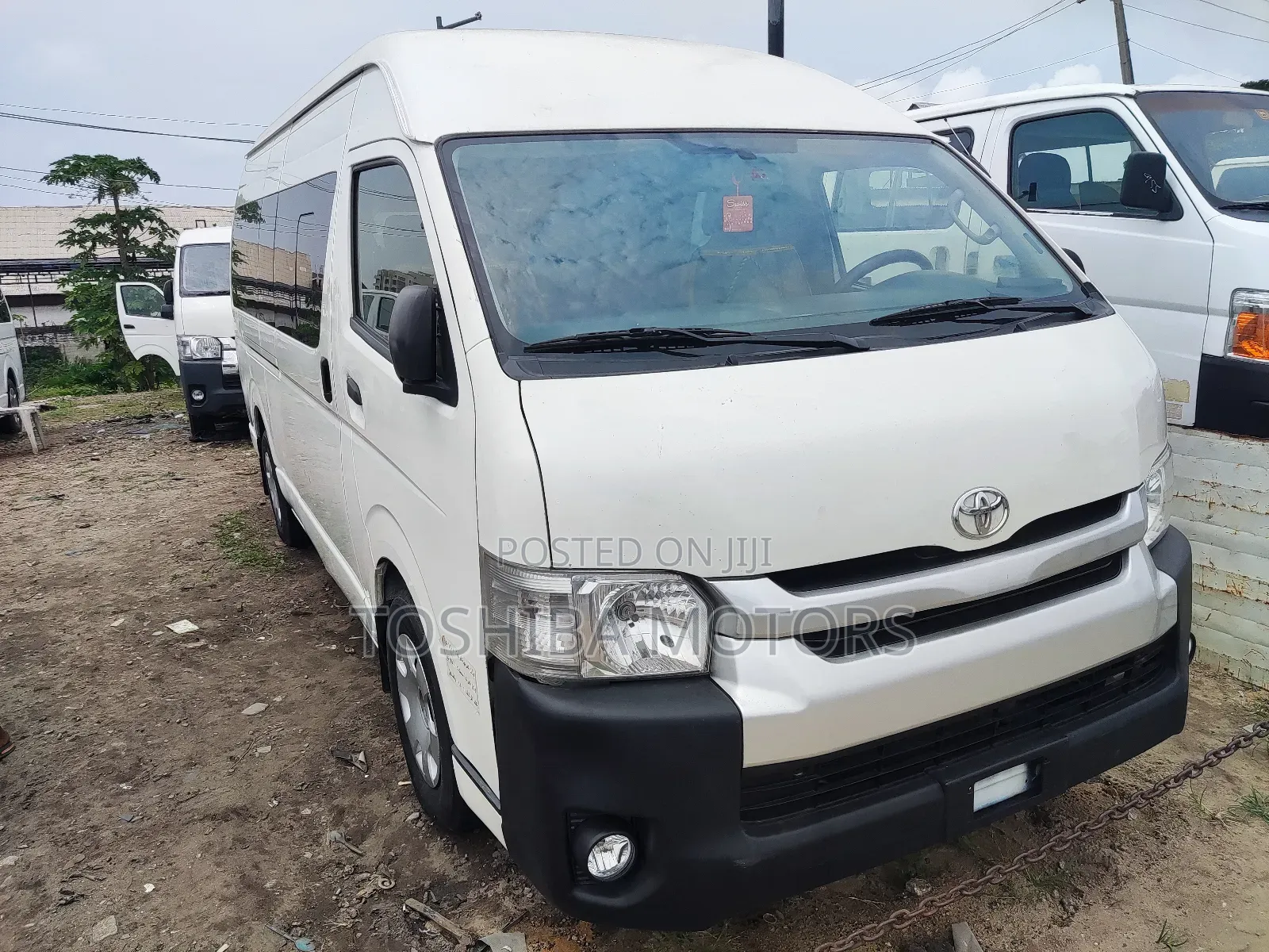 Toyota HiAce 2017 White