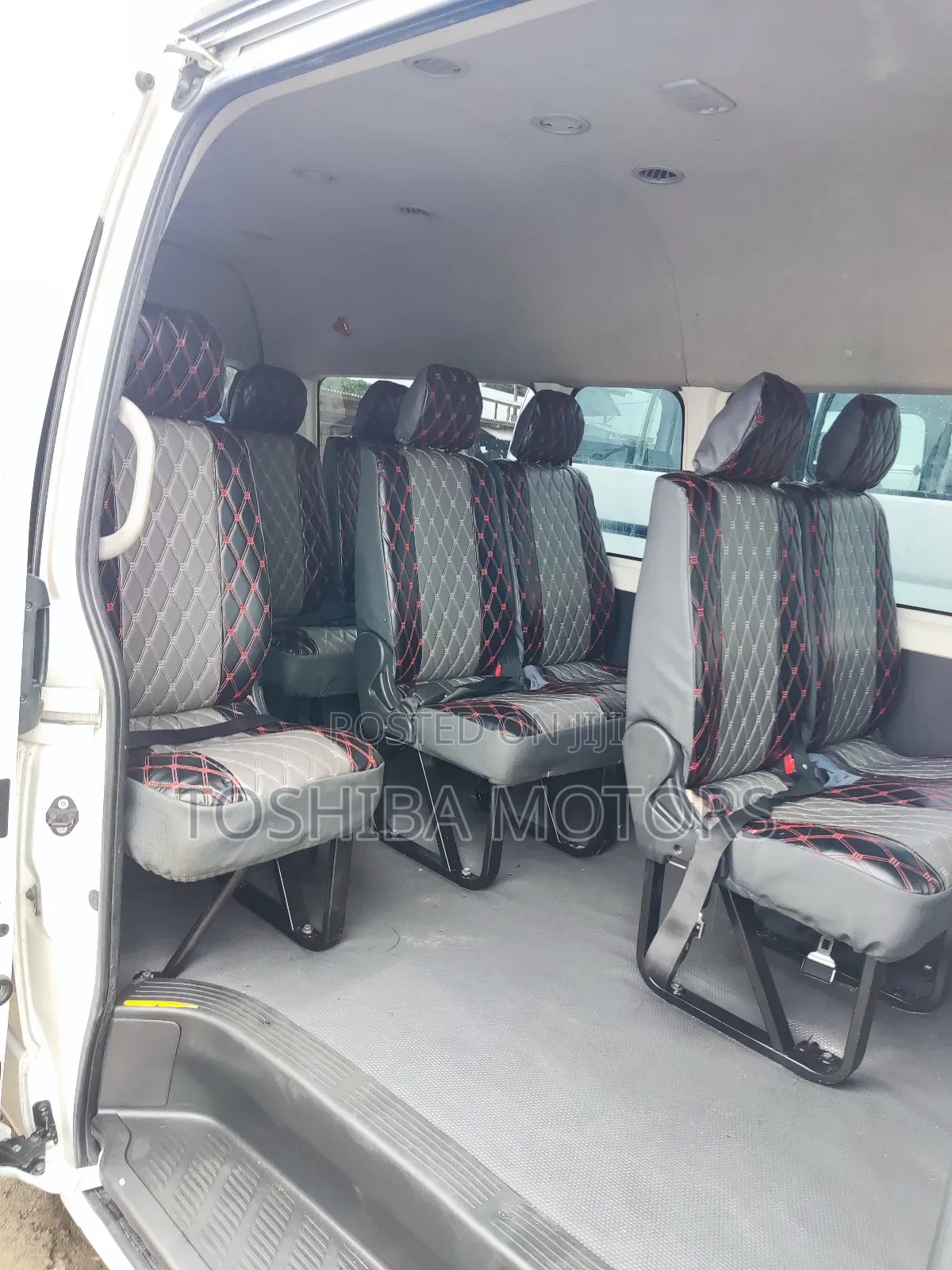 Toyota HiAce 2017 White