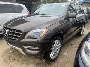 Mercedes-Benz M Class 2014 Brown