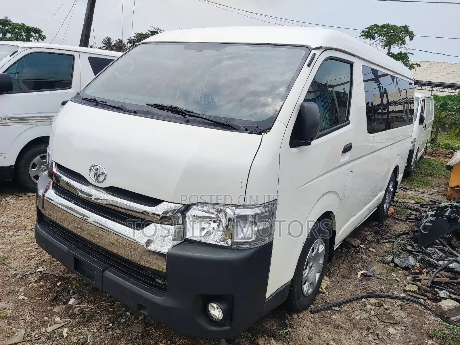 Toyota HiAce 2012 White