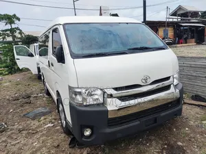 Toyota HiAce 2012 White