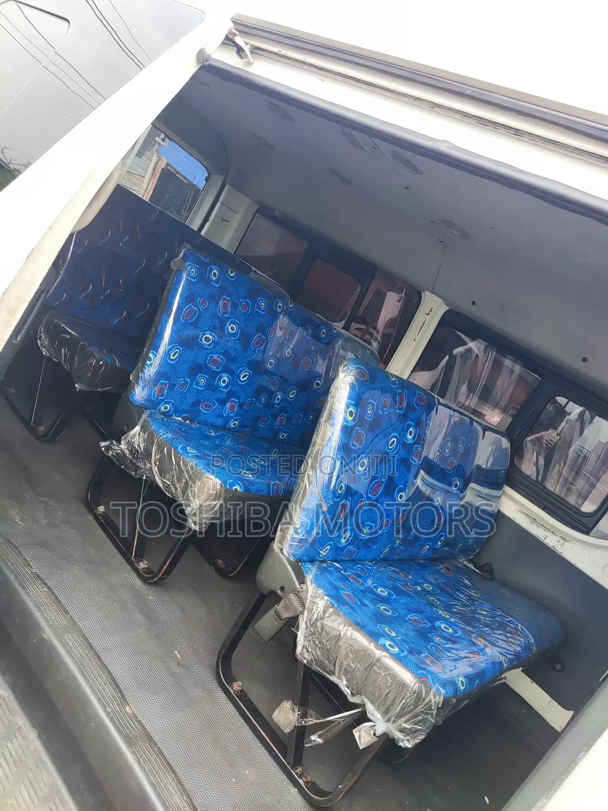 Toyota HiAce 2012 White