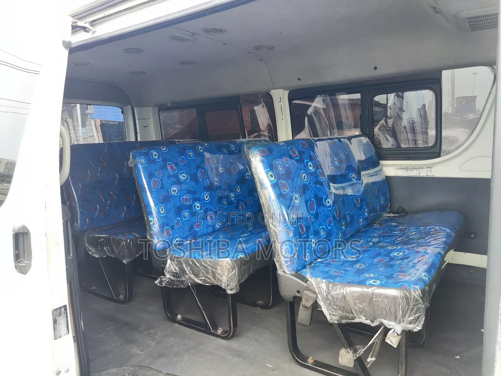 Toyota HiAce 2012 White