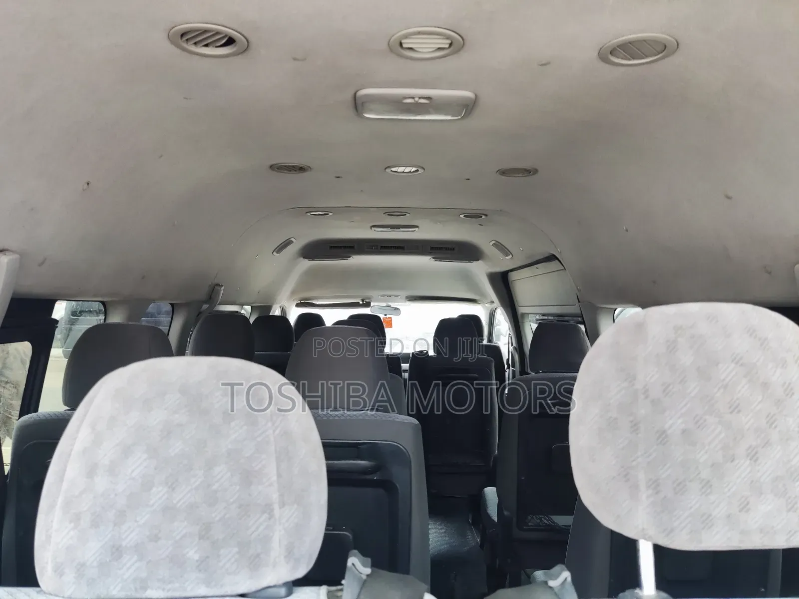 Toyota HiAce 2017 White
