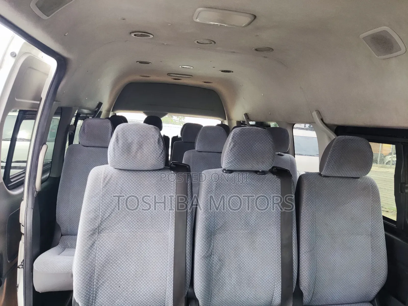 Toyota HiAce 2017 White