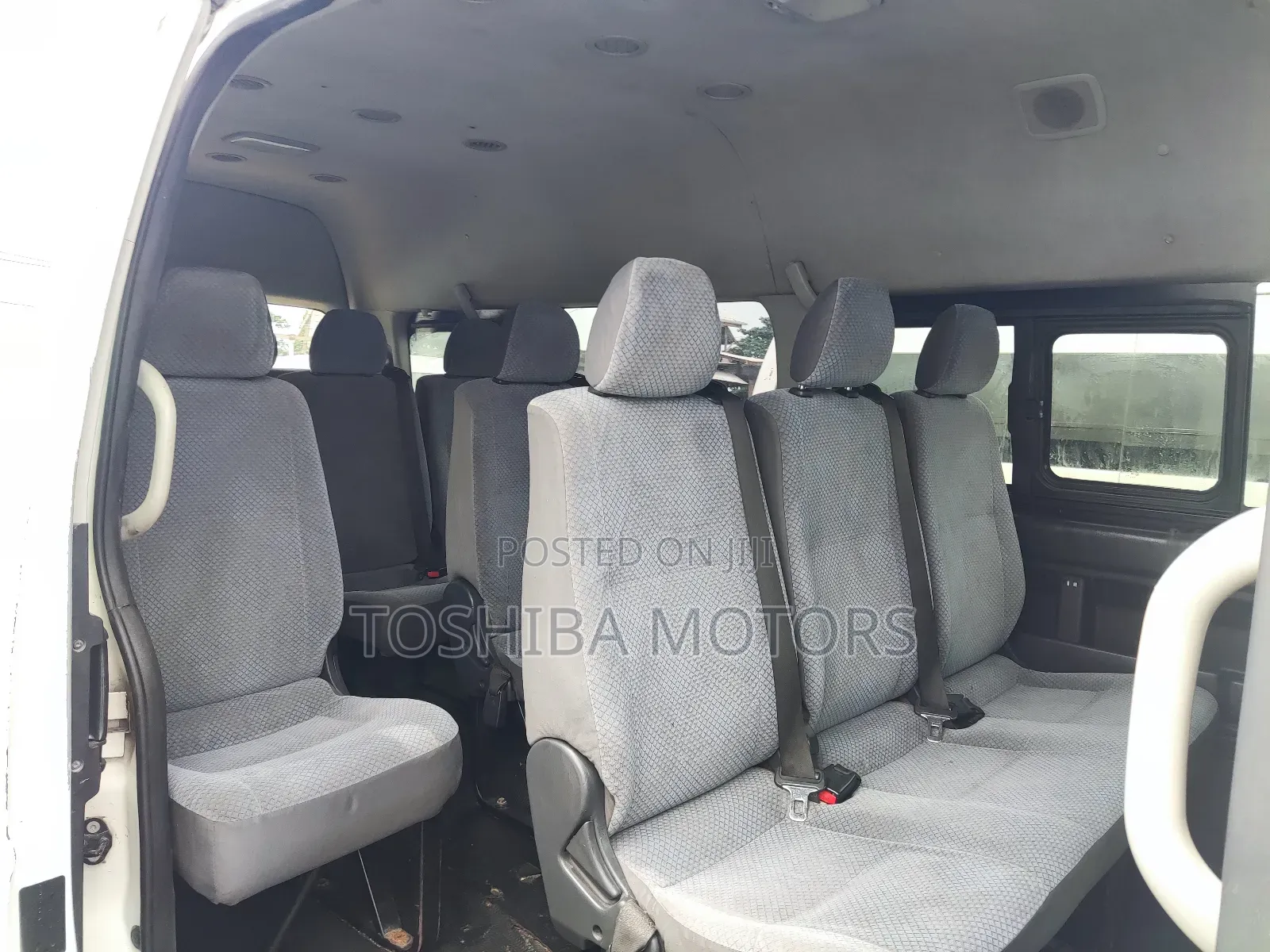 Toyota HiAce 2017 White