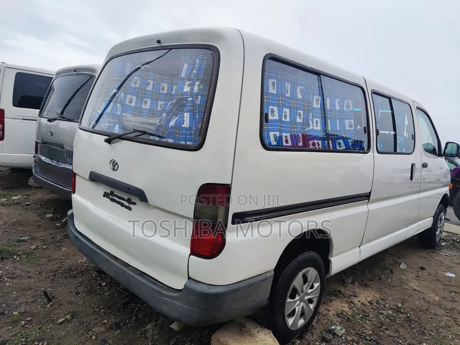 Toyota HiAce 2004 White