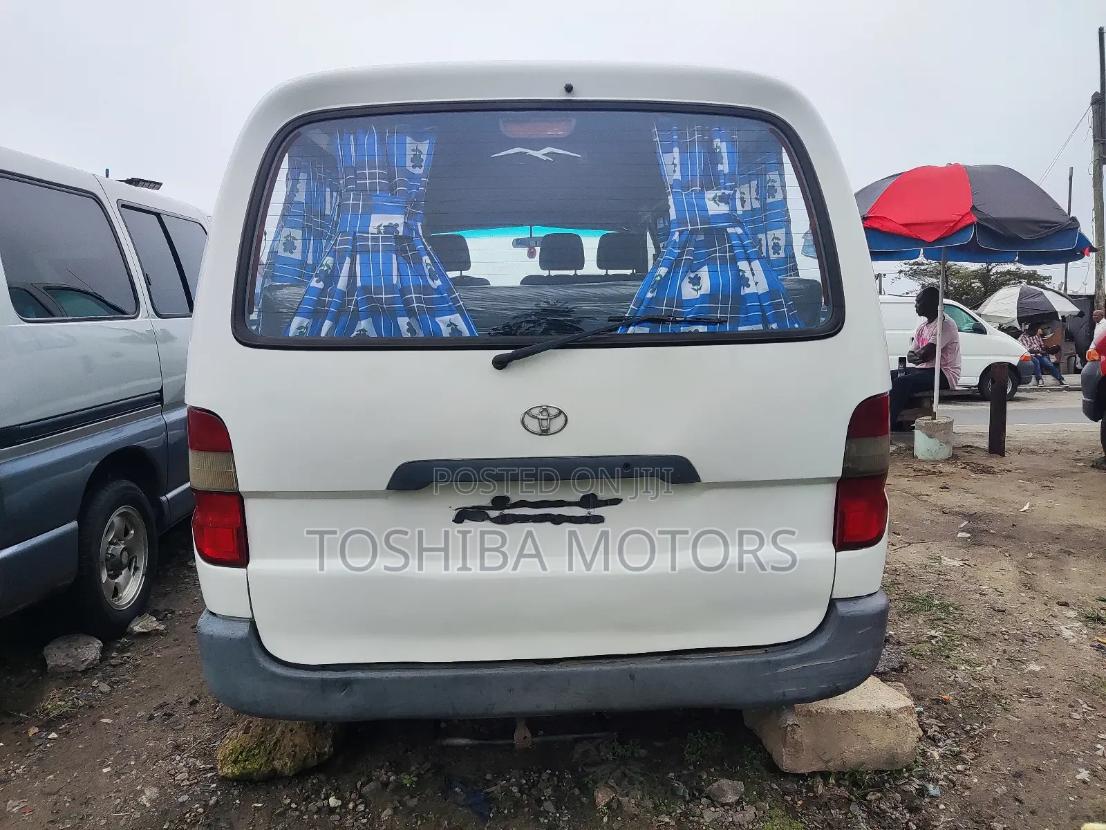 Toyota HiAce 2004 White