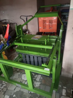 Egg Layer Block Moulding Machine 6inchs (5md) 9inchs(3md)