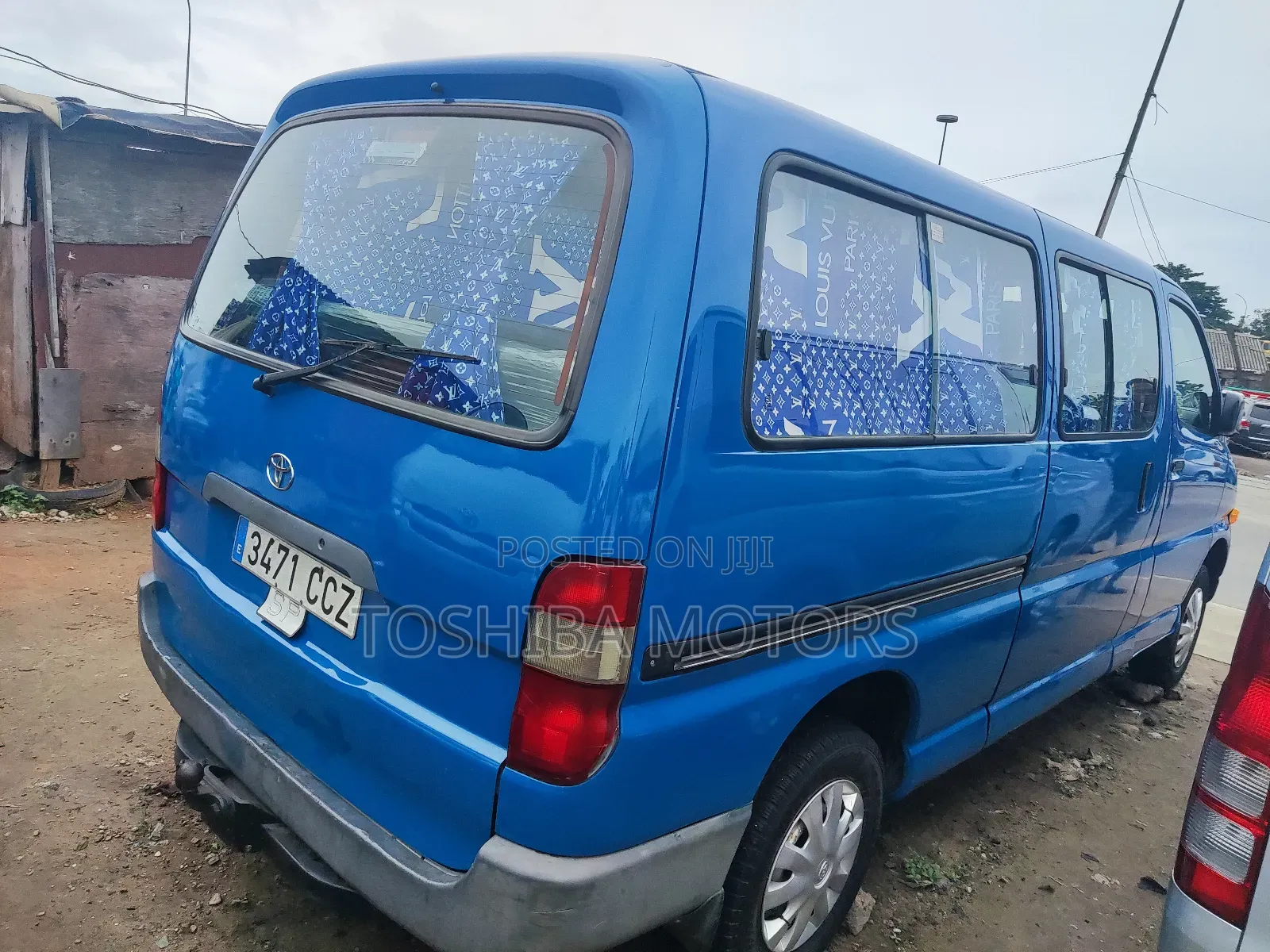 Toyota HiAce 2004 Blue