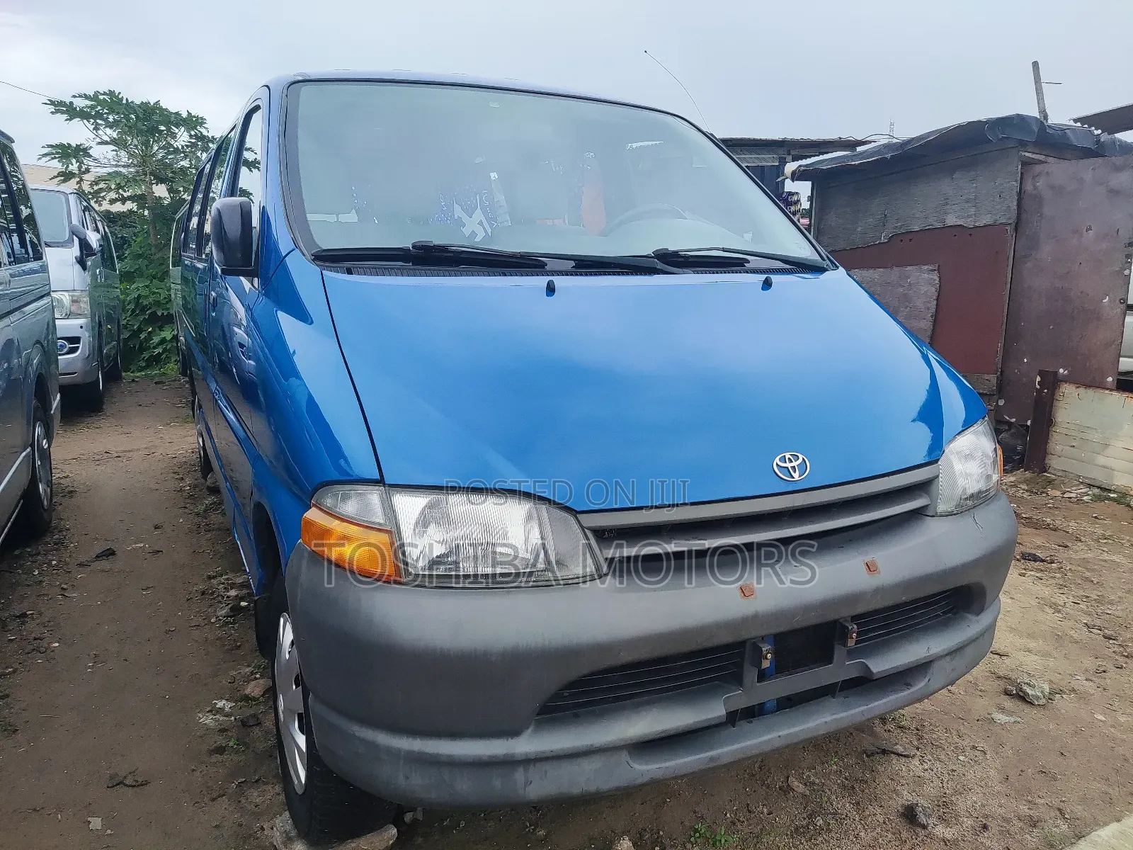Toyota HiAce 2004 Blue