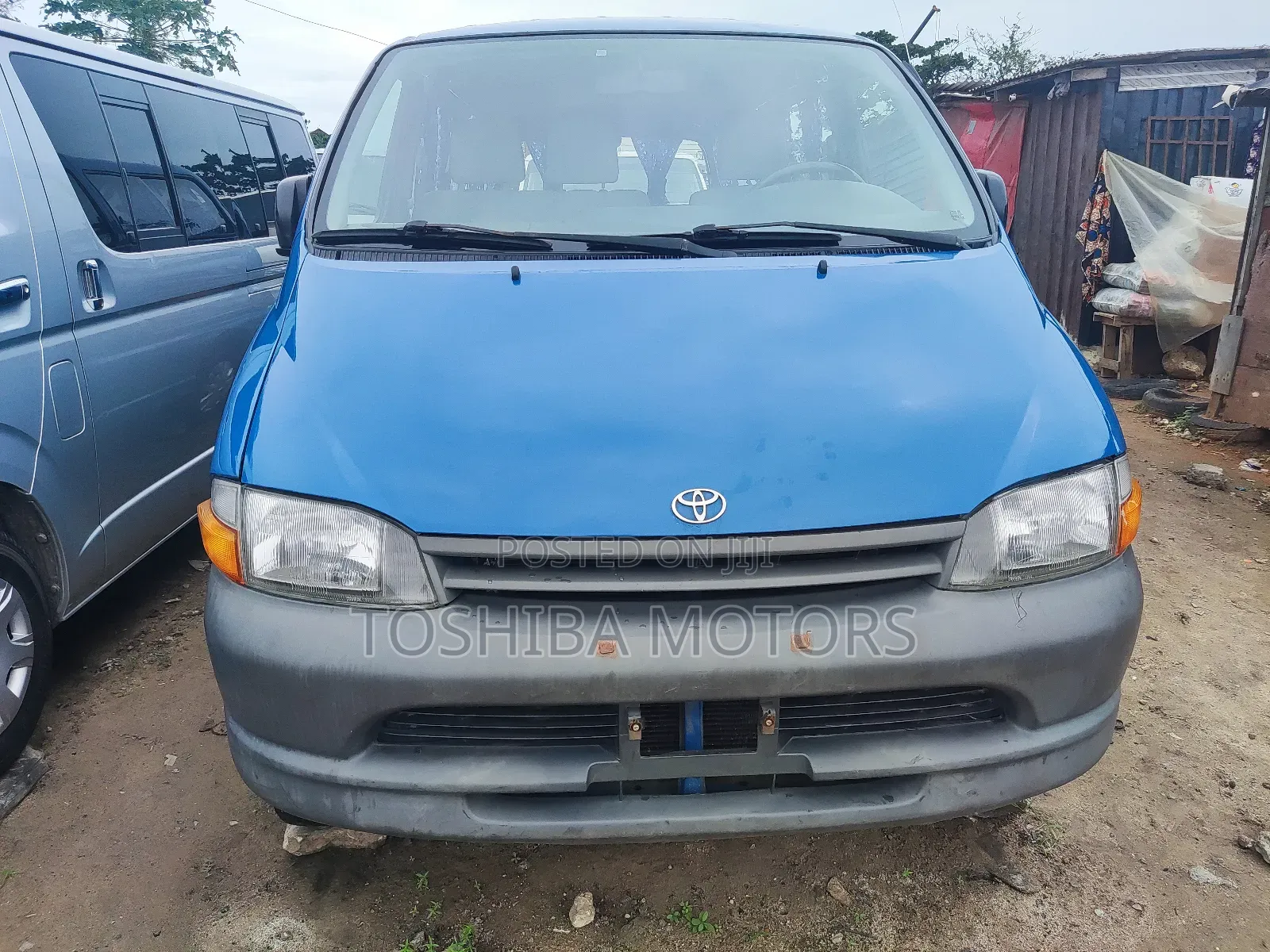 Toyota HiAce 2004 Blue