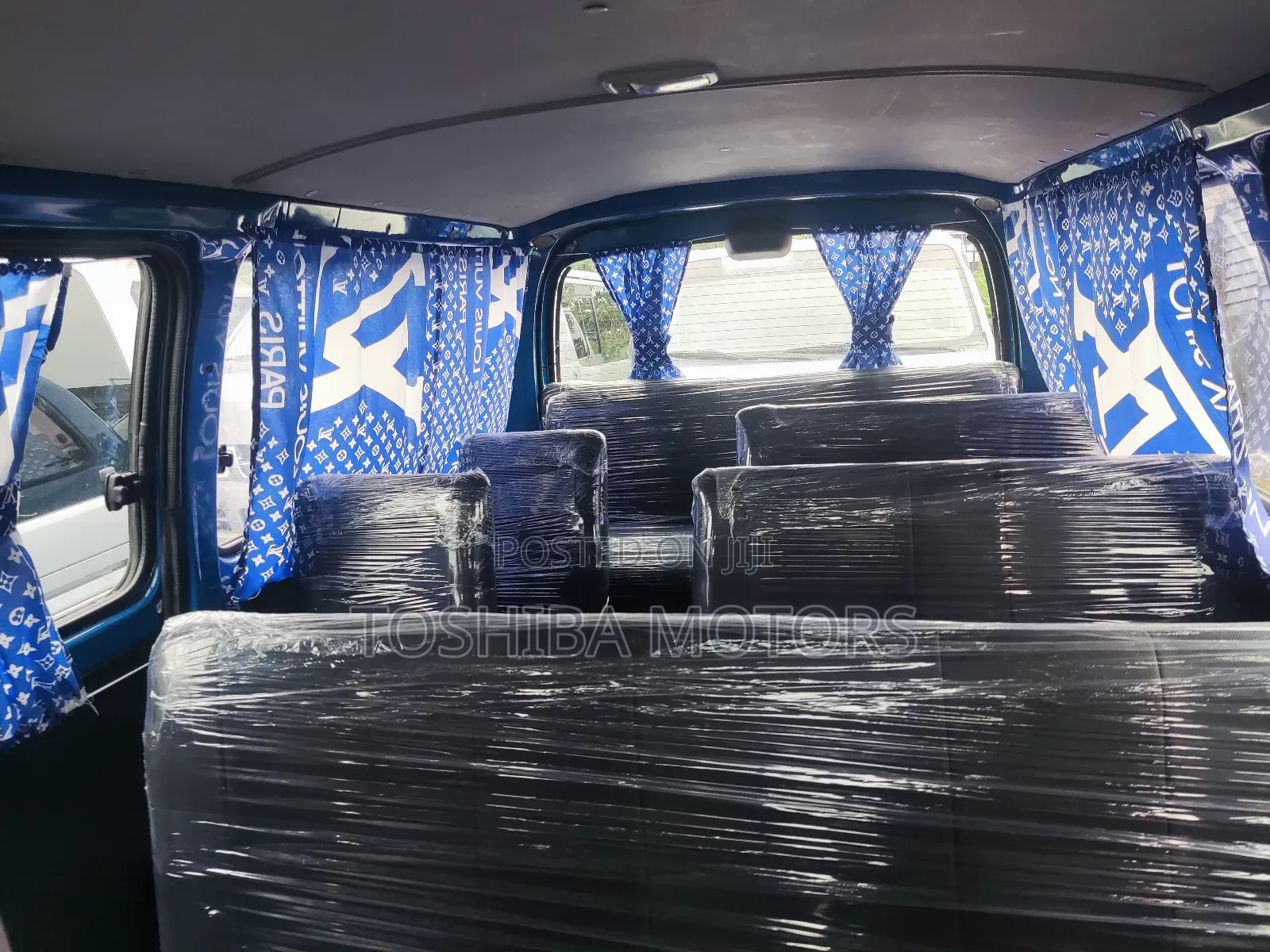 Toyota HiAce 2004 Blue
