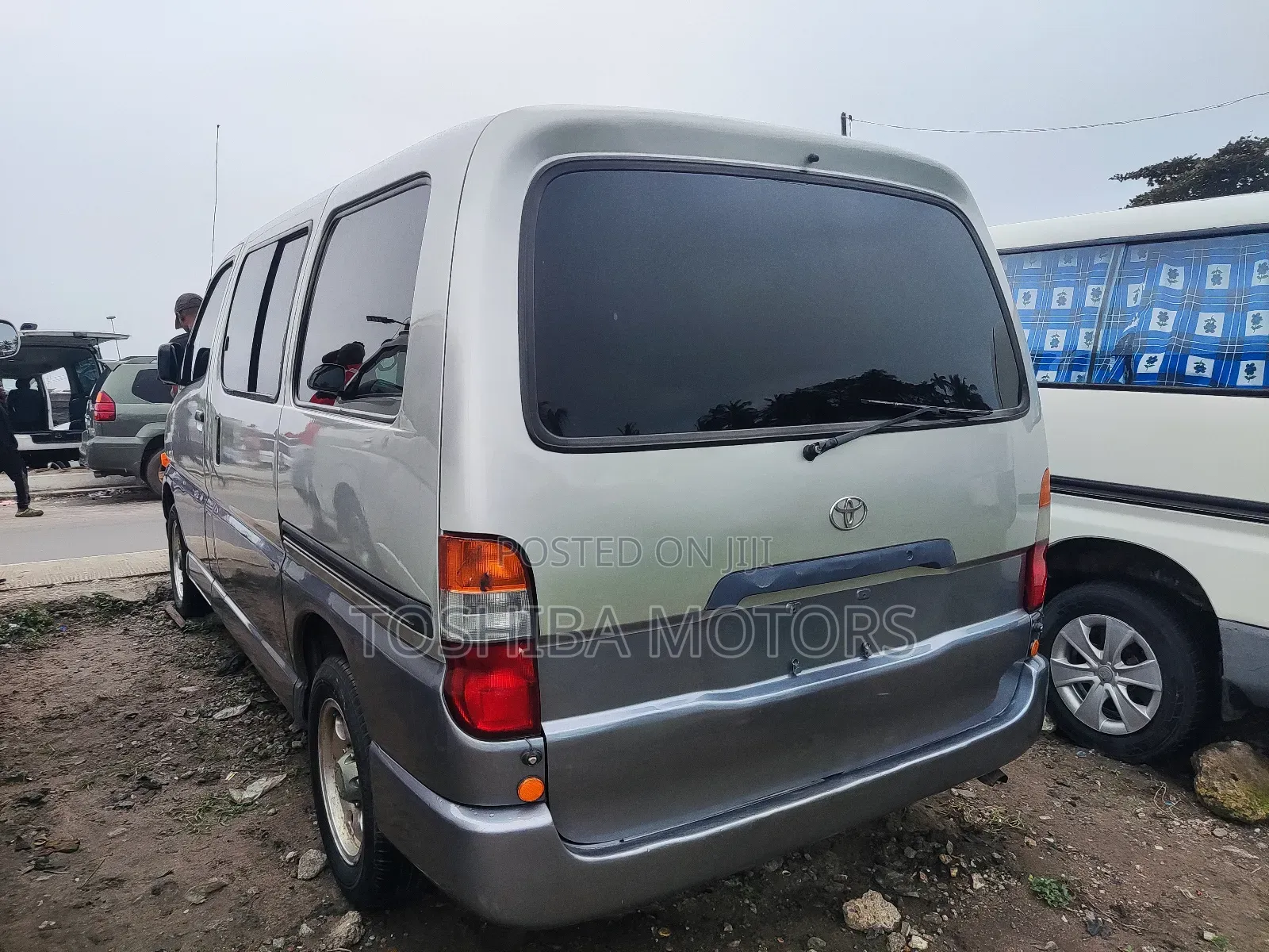 Toyota HiAce 2004 Silver