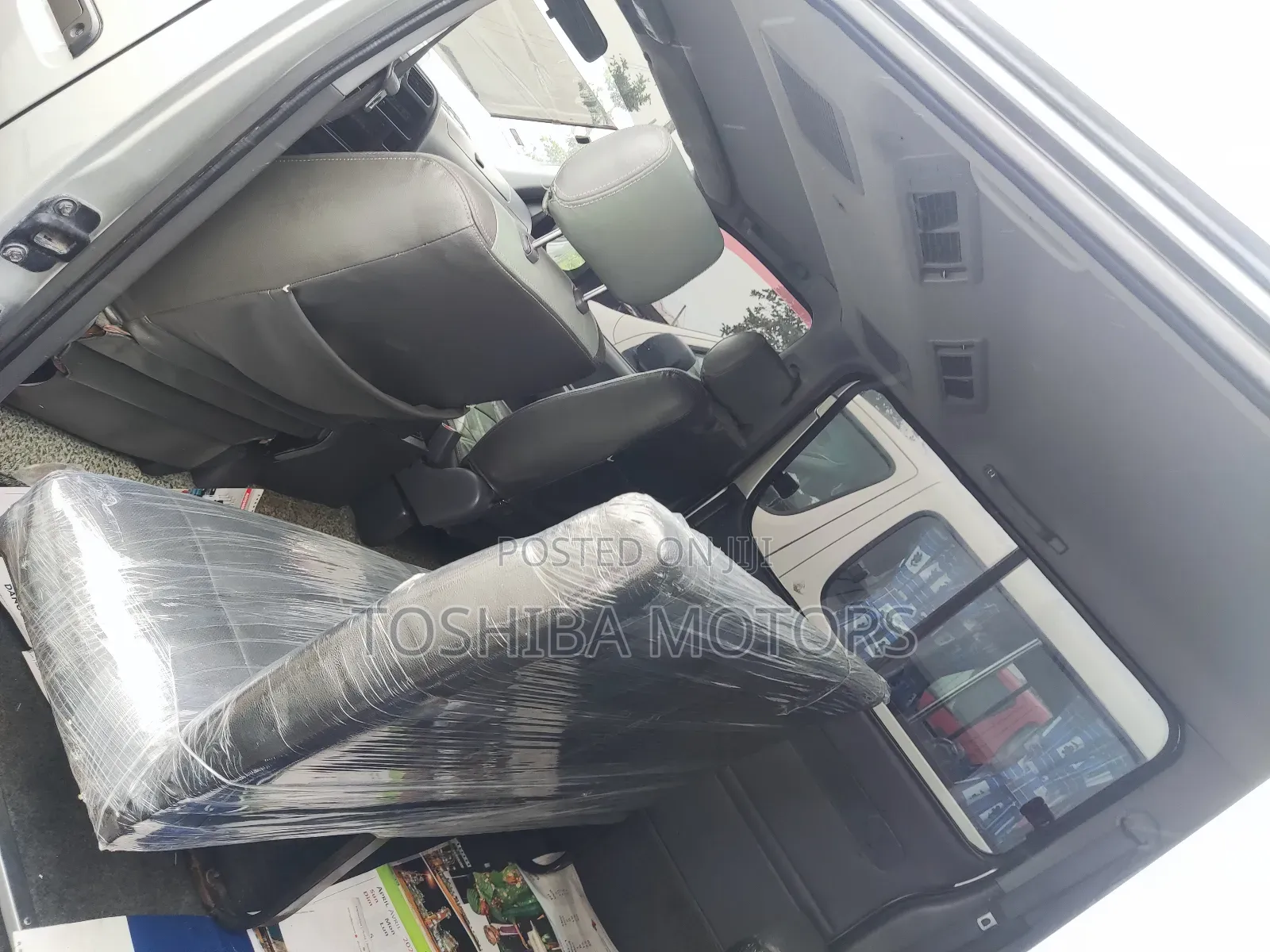Toyota HiAce 2004 Silver