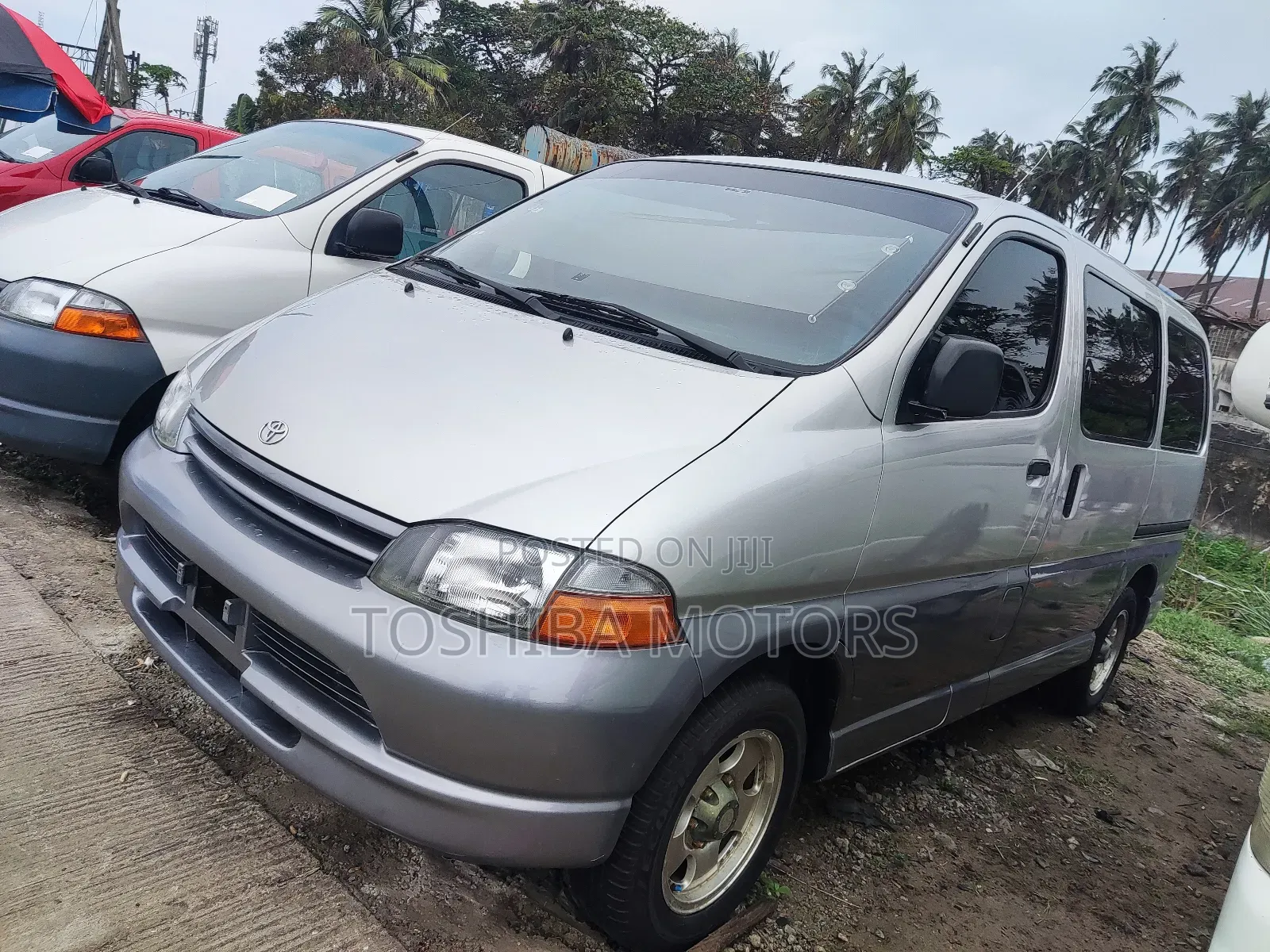 Toyota HiAce 2004 Silver