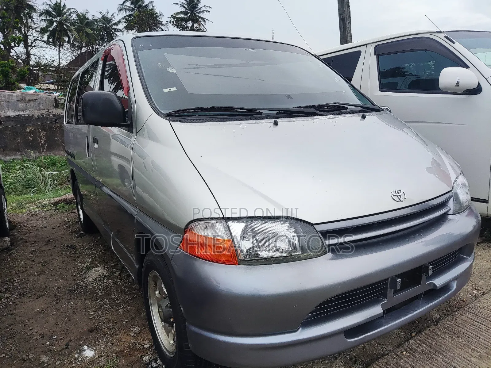 Toyota HiAce 2004 Silver