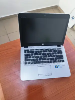 Laptop HP EliteBook 820 G3 8GB Intel Core I5 SSD 256GB