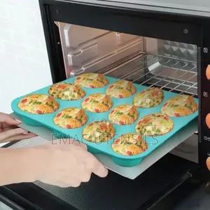 12 Hole Silincon Cake Pan Baking