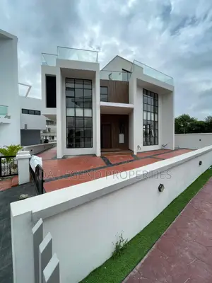 5bdrm Duplex in Lekki for sale