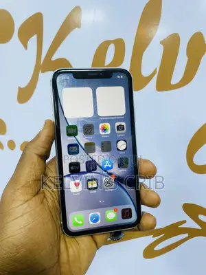 Apple iPhone XR 64 GB White