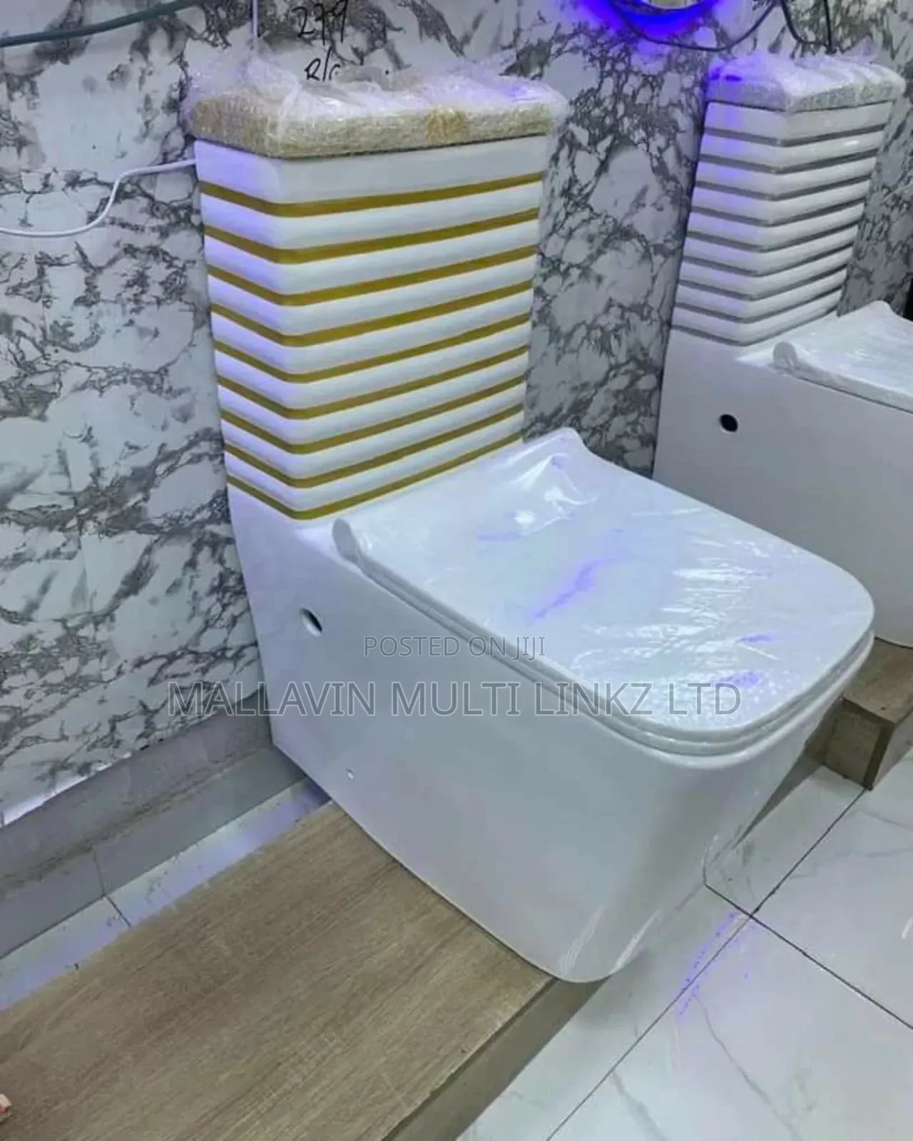 WC + Hanging Basins