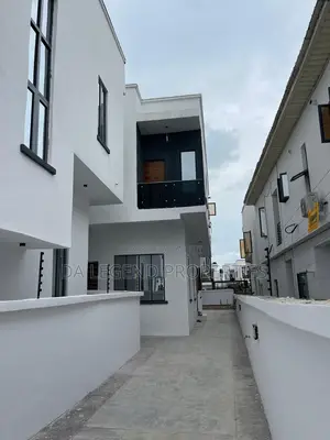 4bdrm Duplex in Ajah for sale