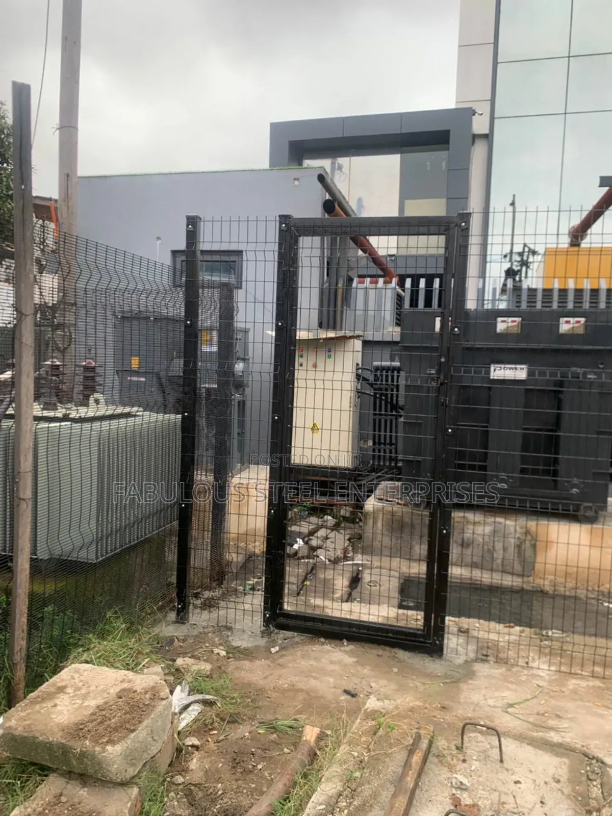Wire Mesh 2x4 Black Colour