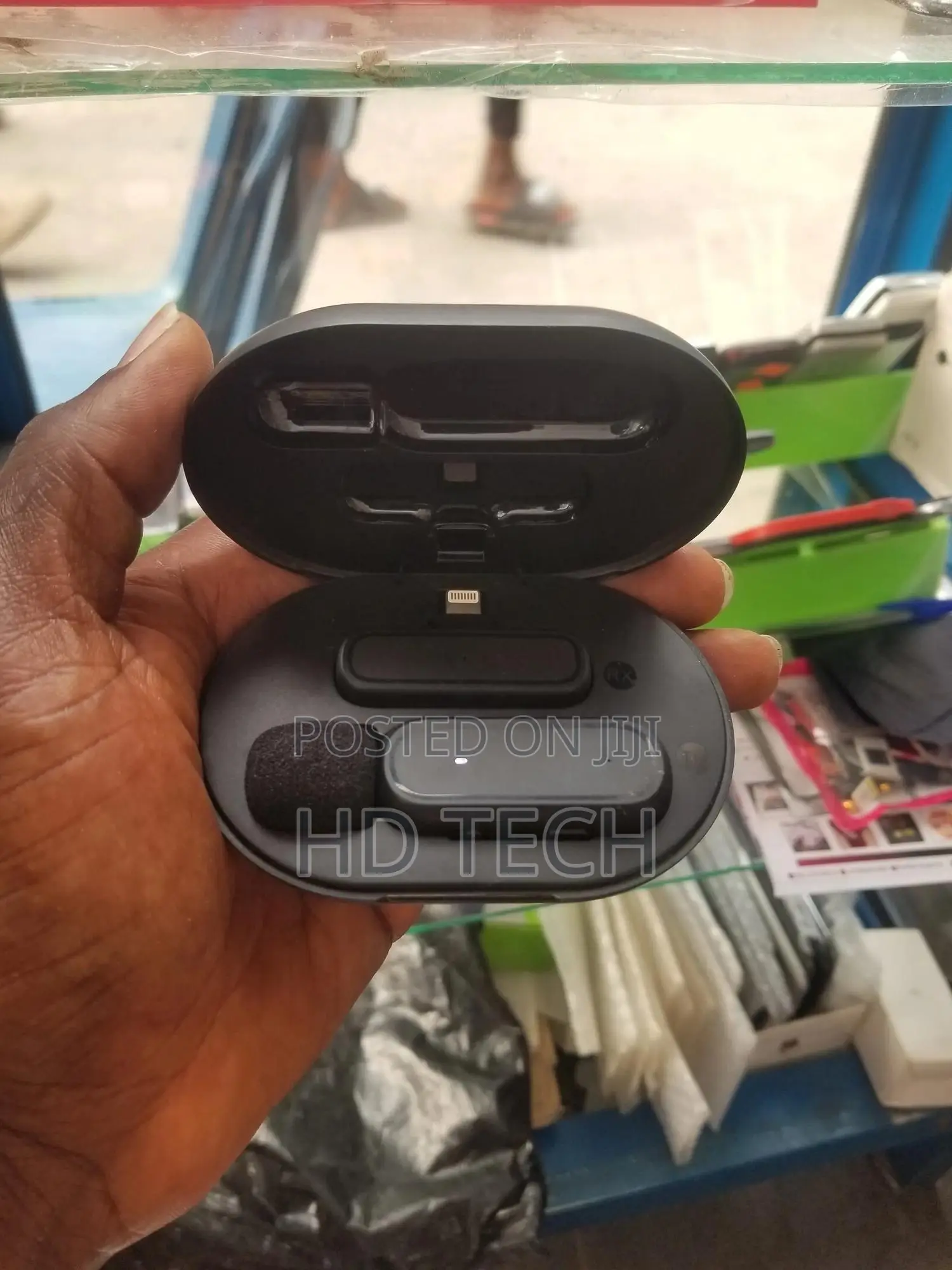 Wireless Lapel Microphone 70 Feet Range