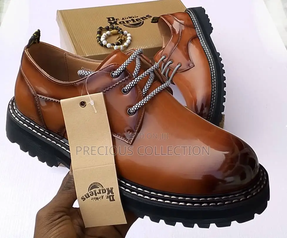 Unisex Dr Martens Shoes