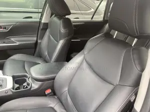 Toyota RAV4 XLE AWD 2020 Black