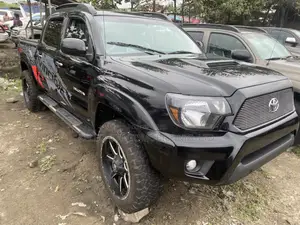 Toyota Tacoma 2014 Black