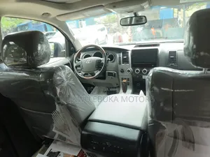 Toyota Sequoia 2015 Black