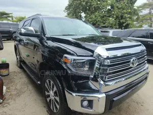 Toyota Sequoia 2015 Black