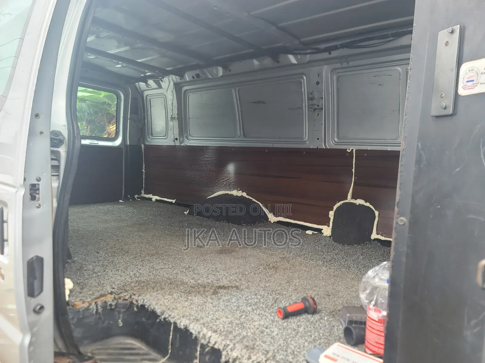 Ford E250 2006 Grey