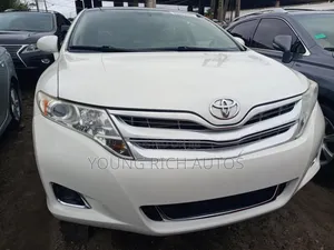 Toyota Venza AWD 2010 White