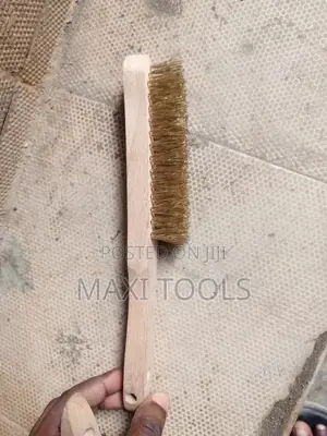 Hand Iron Brush Gold