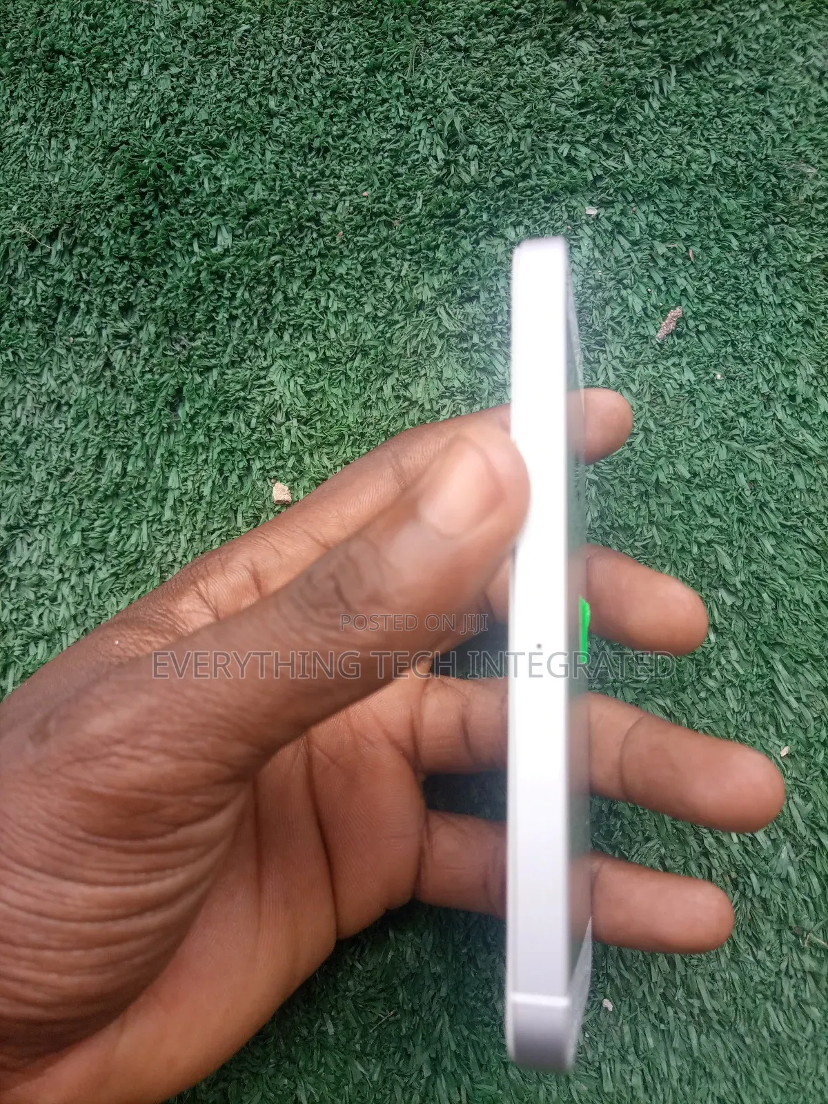 Apple iPhone SE 16 GB Silver