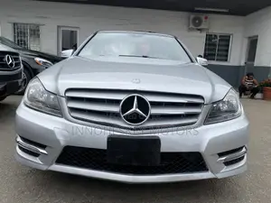 Mercedes-Benz C300 2014 Silver