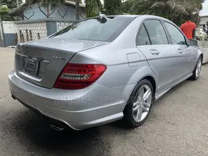 Mercedes-Benz C300 2014 Silver