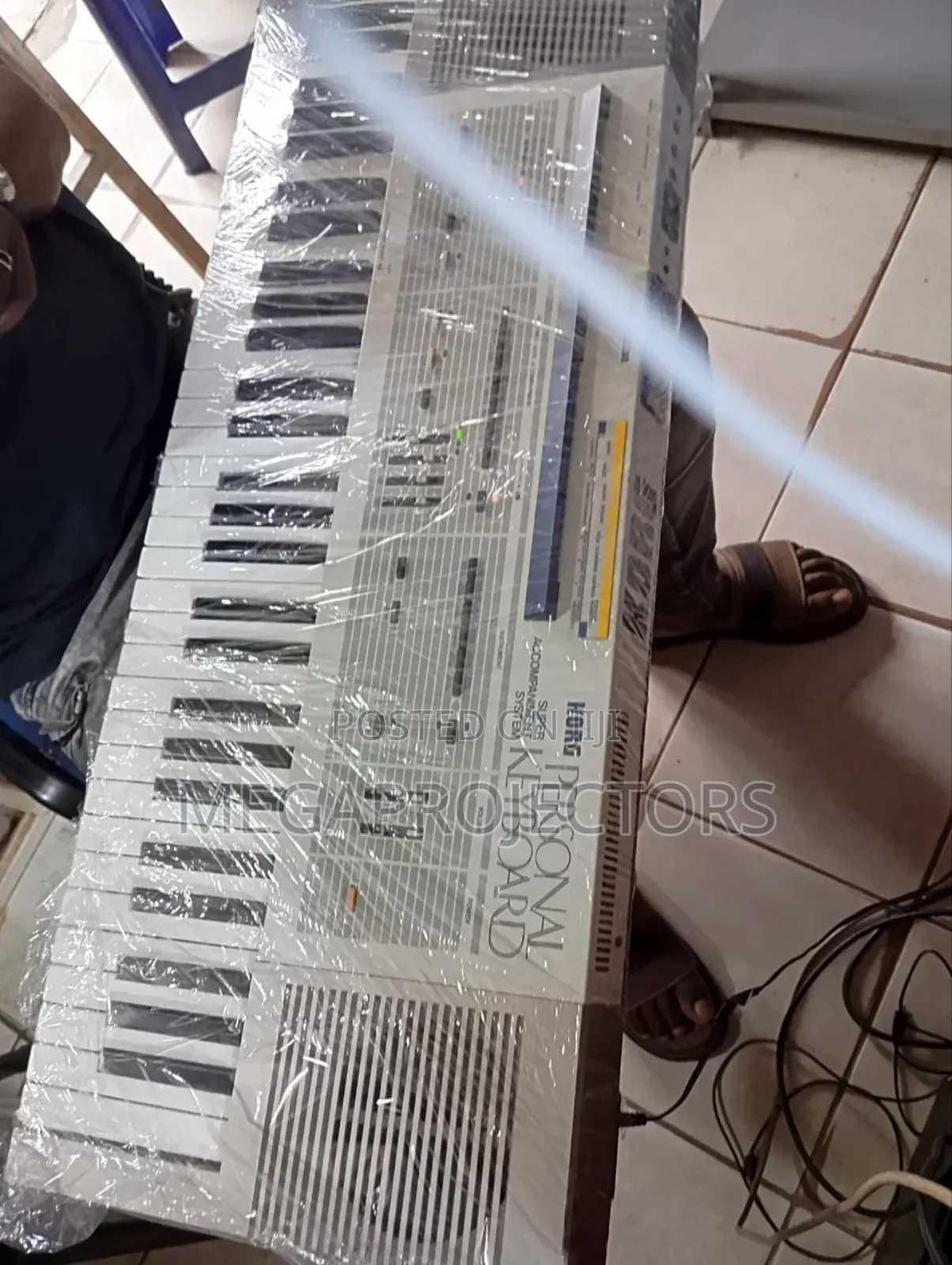Professional Yamaha Piano DGX-230