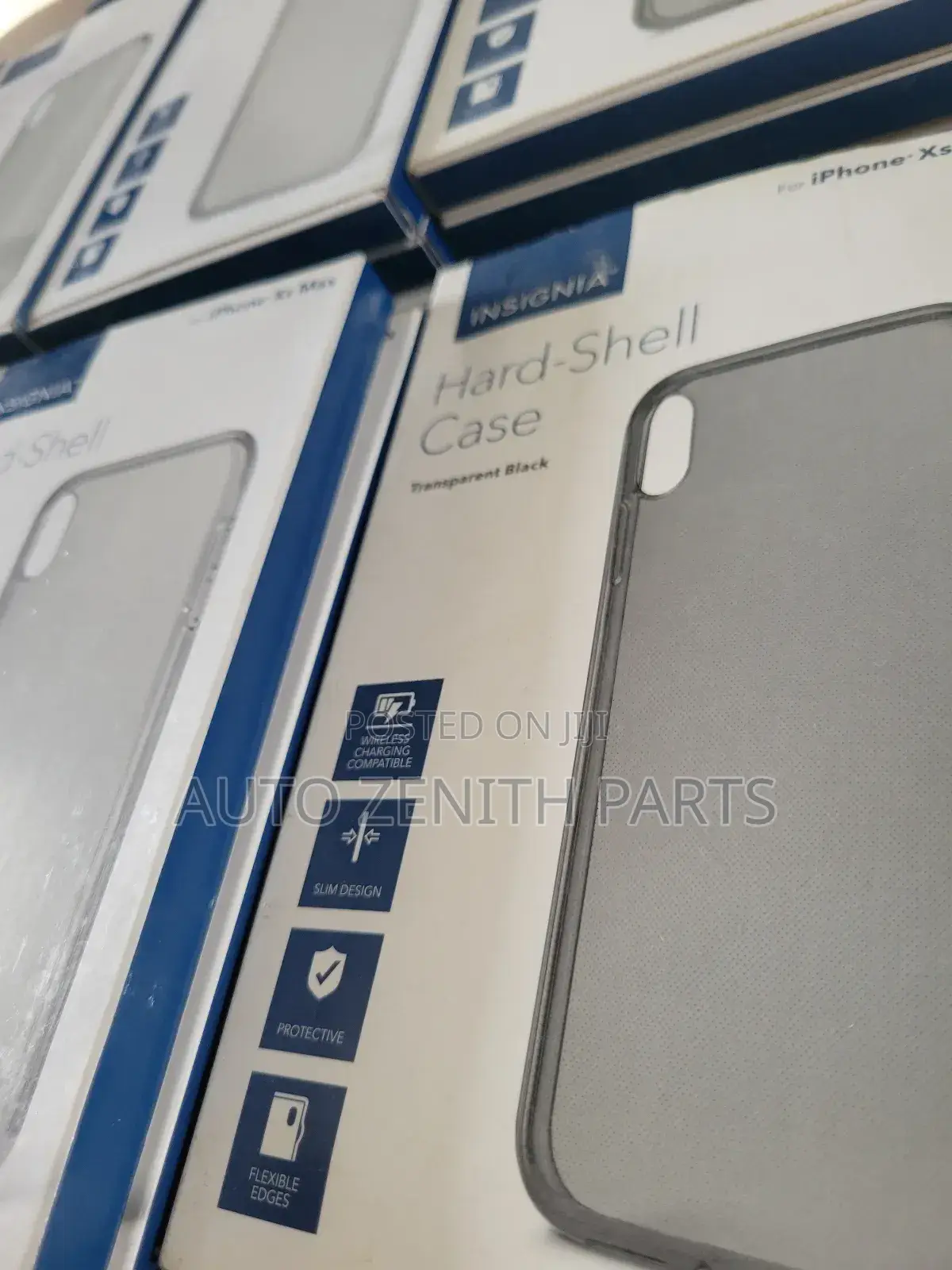 iPhone XS MAX Insignia Hard Shell Case